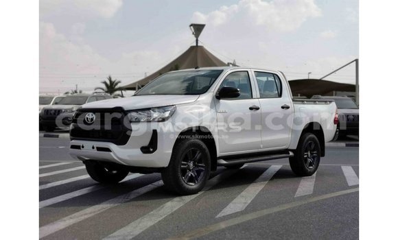 Buy Import Toyota Hilux White Car in Import - Dubai in Ashanti Buy Import Toyota Hilux White Car in Import - Dubai in Ashanti