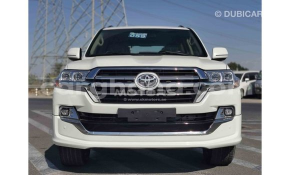 Buy Import Toyota Land Cruiser White Car in Import - Dubai in Ashanti Buy Import Toyota Land Cruiser White Car in Import - Dubai in Ashanti