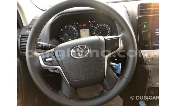 Sayi Imported Toyota Land Cruiser White Mota in Import - Dubai a Ashanti Sayi Imported Toyota Land Cruiser White Mota in Import - Dubai a Ashanti