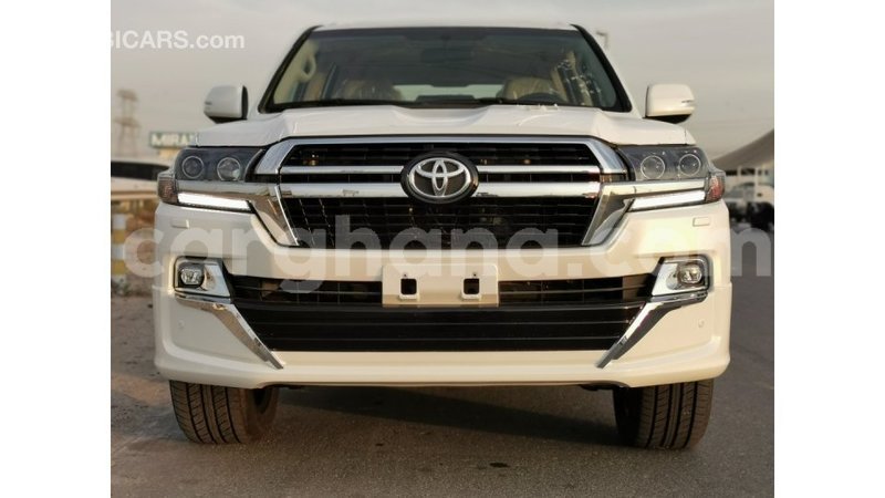 Big with watermark toyota land cruiser ashanti import dubai 14719