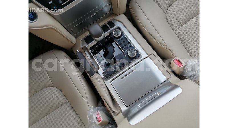 Big with watermark toyota land cruiser ashanti import dubai 14719