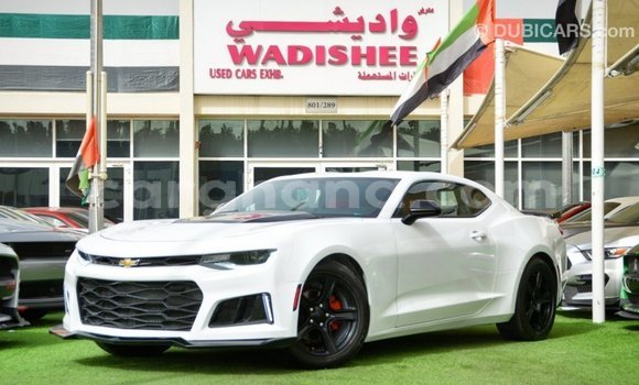Ra Imported Chevrolet Camaro funfun Ọkọ̀ in Import - Dubai ni Ashanti Ra Imported Chevrolet Camaro funfun Ọkọ̀ in Import - Dubai ni Ashanti