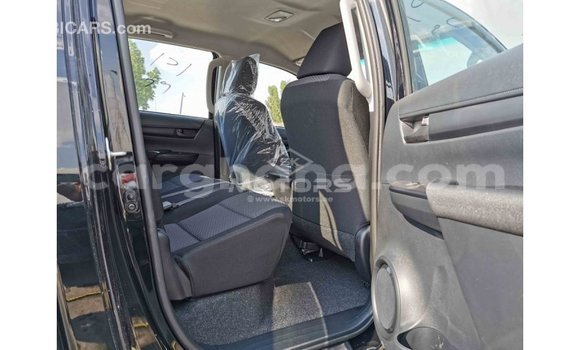 Sayi Imported Toyota Hilux Black Mota in Import - Dubai a Ashanti Sayi Imported Toyota Hilux Black Mota in Import - Dubai a Ashanti