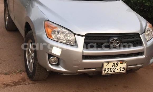 Sayi Na hannu Toyota RAV4 Azurfa Mota in Kumasi a Ashanti Sayi Na hannu Toyota RAV4 Azurfa Mota in Kumasi a Ashanti