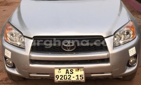 Sayi Na hannu Toyota RAV4 Azurfa Mota in Kumasi a Ashanti Sayi Na hannu Toyota RAV4 Azurfa Mota in Kumasi a Ashanti