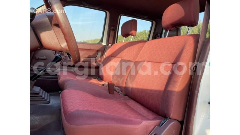 Big with watermark nissan pickup ashanti import dubai 14744