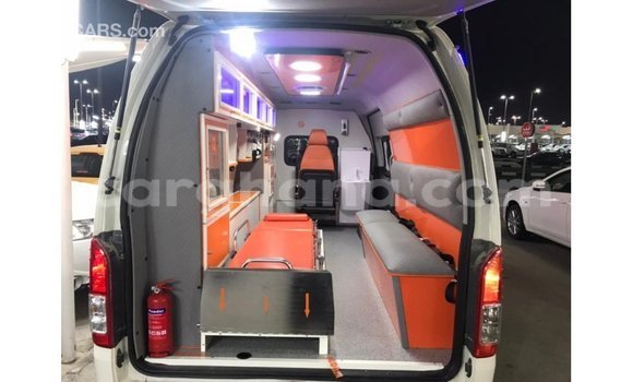 Ra Imported Toyota Hiace funfun Ọkọ̀ in Import - Dubai ni Ashanti Ra Imported Toyota Hiace funfun Ọkọ̀ in Import - Dubai ni Ashanti