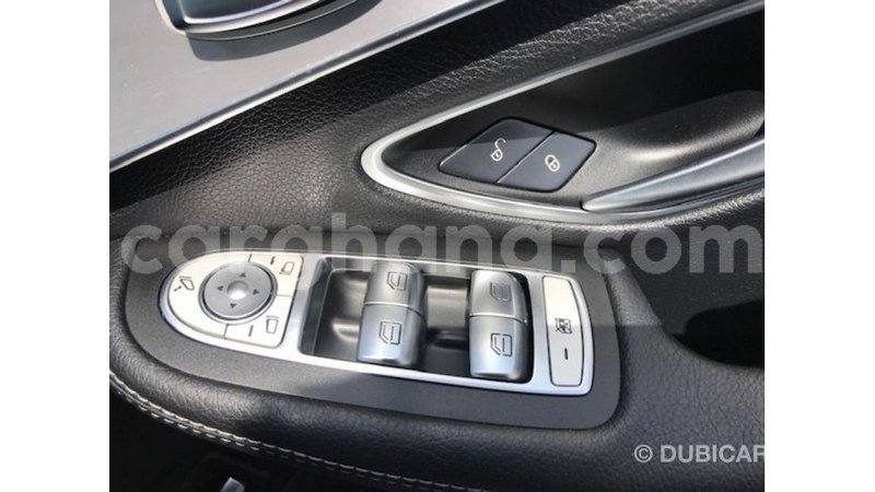 Big with watermark mercedes benz 200 ashanti import dubai 14748