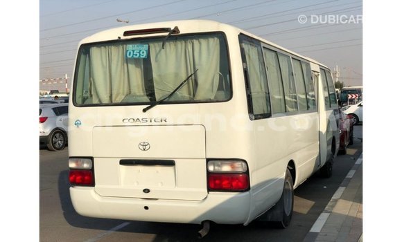Sayi Imported Toyota Coaster White Mota in Import - Dubai a Ashanti Sayi Imported Toyota Coaster White Mota in Import - Dubai a Ashanti