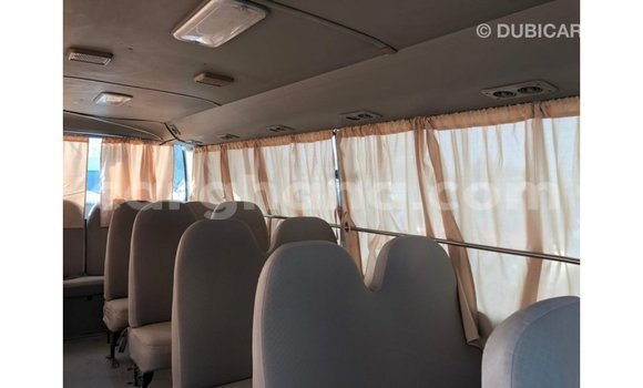 Sayi Imported Toyota Coaster White Mota in Import - Dubai a Ashanti Sayi Imported Toyota Coaster White Mota in Import - Dubai a Ashanti