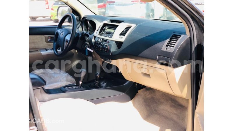 Big with watermark toyota fortuner ashanti import dubai 14766