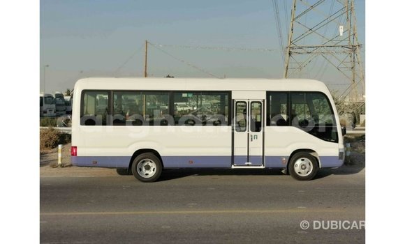 Sayi Imported Toyota Coaster White Mota in Import - Dubai a Ashanti Sayi Imported Toyota Coaster White Mota in Import - Dubai a Ashanti