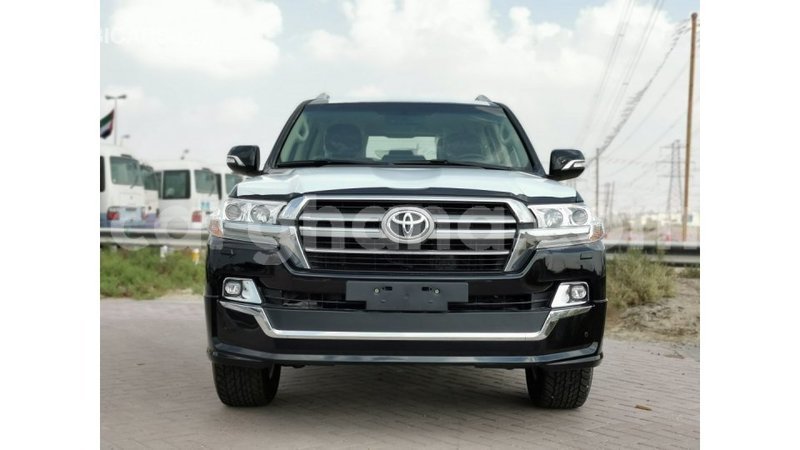 Big with watermark toyota land cruiser ashanti import dubai 14785