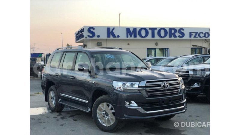 Big with watermark toyota land cruiser ashanti import dubai 14796