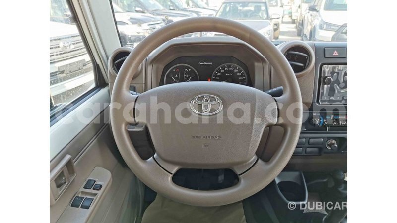 Big with watermark toyota land cruiser ashanti import dubai 14797