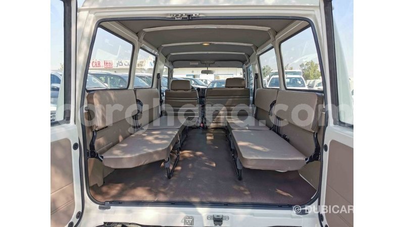 Big with watermark toyota land cruiser ashanti import dubai 14797