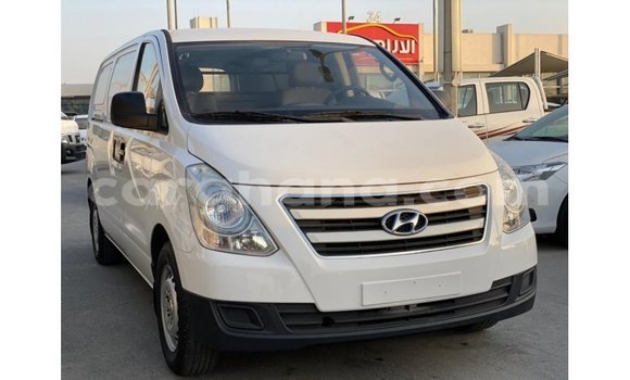 Buy Import Hyundai Accent White Car in Import - Dubai in Ashanti Buy Import Hyundai Accent White Car in Import - Dubai in Ashanti