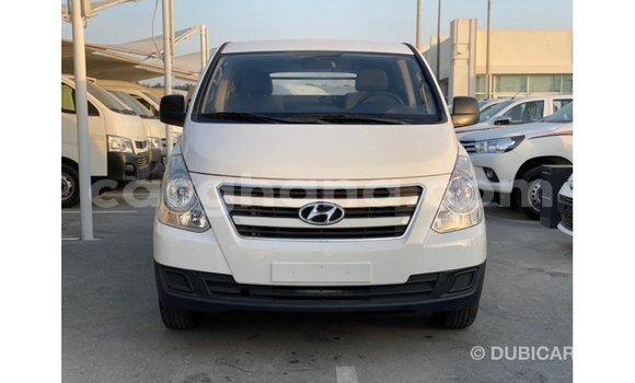 Buy Import Hyundai Accent White Car in Import - Dubai in Ashanti Buy Import Hyundai Accent White Car in Import - Dubai in Ashanti