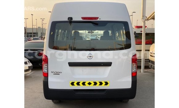 Buy Import Nissan Urvan White Car in Import - Dubai in Ashanti Buy Import Nissan Urvan White Car in Import - Dubai in Ashanti