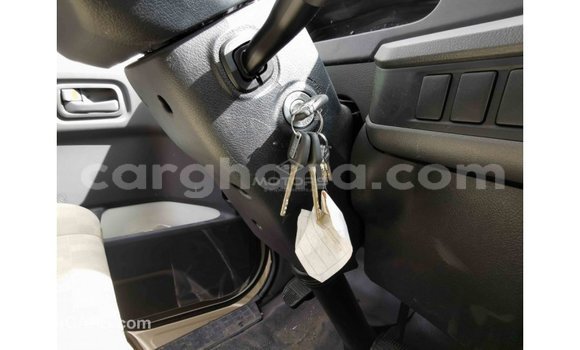 Ra Imported Toyota Coaster funfun Ọkọ̀ in Import - Dubai ni Ashanti Ra Imported Toyota Coaster funfun Ọkọ̀ in Import - Dubai ni Ashanti