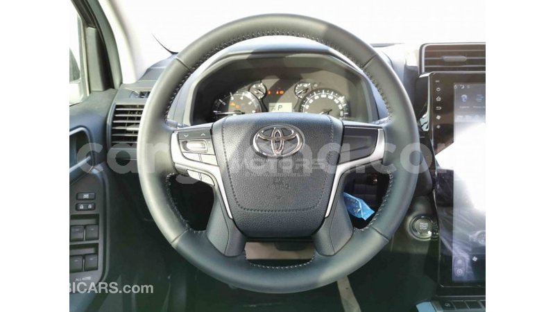 Big with watermark toyota prado ashanti import dubai 14816