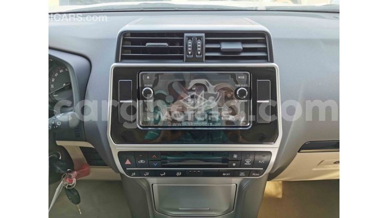 Big with watermark toyota prado ashanti import dubai 14819