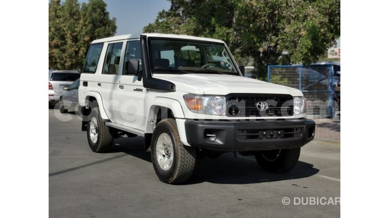 Big with watermark toyota land cruiser ashanti import dubai 14827