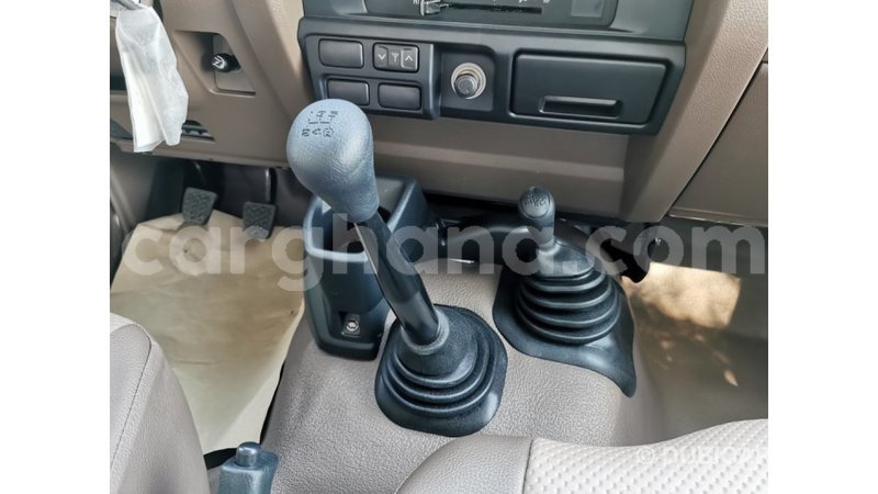 Big with watermark toyota land cruiser ashanti import dubai 14827