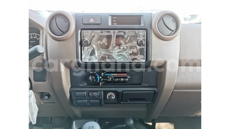 Big with watermark toyota land cruiser ashanti import dubai 14827