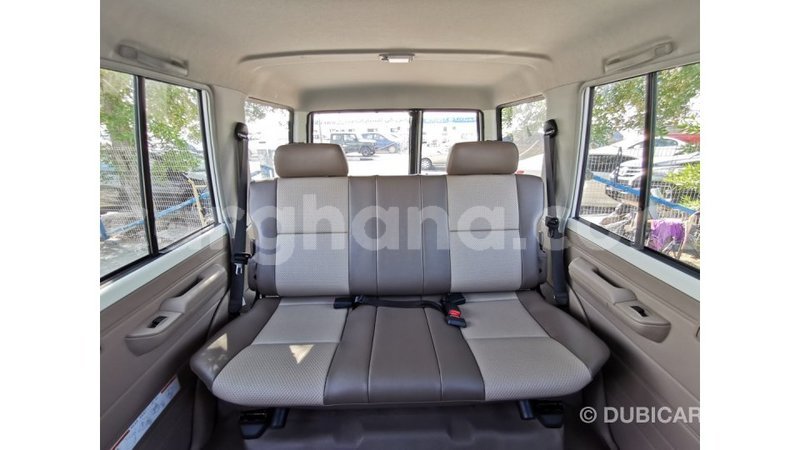 Big with watermark toyota land cruiser ashanti import dubai 14827