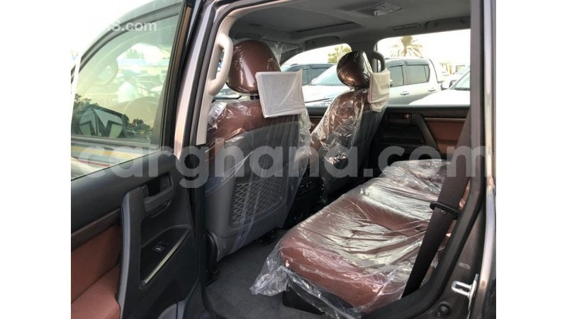 Big with watermark toyota land cruiser ashanti import dubai 14828