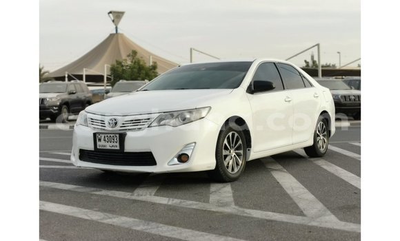Buy Import Toyota Camry White Car in Import - Dubai in Ashanti Buy Import Toyota Camry White Car in Import - Dubai in Ashanti