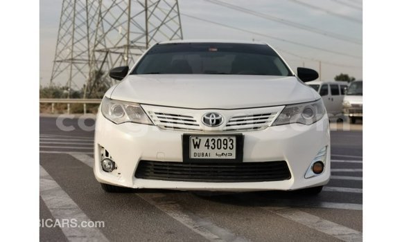 Buy Import Toyota Camry White Car in Import - Dubai in Ashanti Buy Import Toyota Camry White Car in Import - Dubai in Ashanti