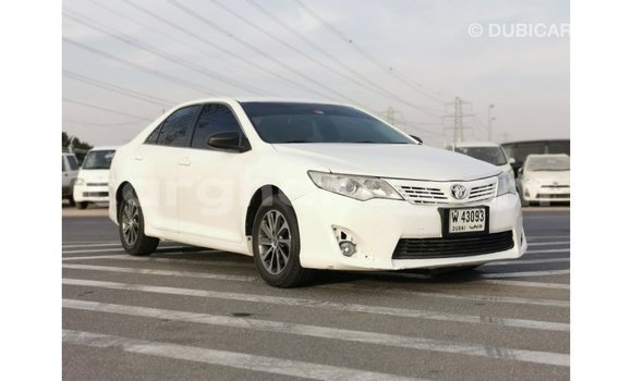 Buy Import Toyota Camry White Car in Import - Dubai in Ashanti Buy Import Toyota Camry White Car in Import - Dubai in Ashanti