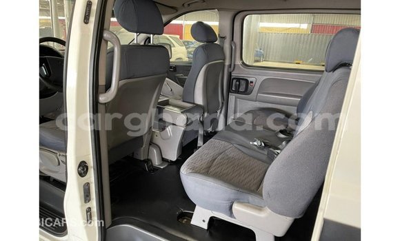 Buy Import Hyundai Accent White Car in Import - Dubai in Ashanti Buy Import Hyundai Accent White Car in Import - Dubai in Ashanti