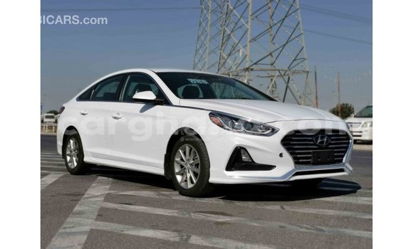 Ra Imported Hyundai Sonata funfun Ọkọ̀ in Import - Dubai ni Ashanti Ra Imported Hyundai Sonata funfun Ọkọ̀ in Import - Dubai ni Ashanti