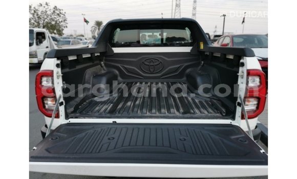 Buy Import Toyota Hilux White Car in Import - Dubai in Ashanti Buy Import Toyota Hilux White Car in Import - Dubai in Ashanti