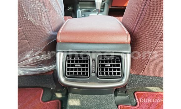 Buy Import Toyota Hilux White Car in Import - Dubai in Ashanti Buy Import Toyota Hilux White Car in Import - Dubai in Ashanti