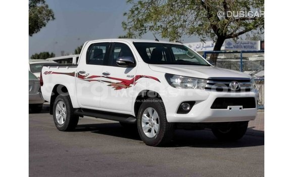 Buy Import Toyota Hilux White Car in Import - Dubai in Ashanti Buy Import Toyota Hilux White Car in Import - Dubai in Ashanti