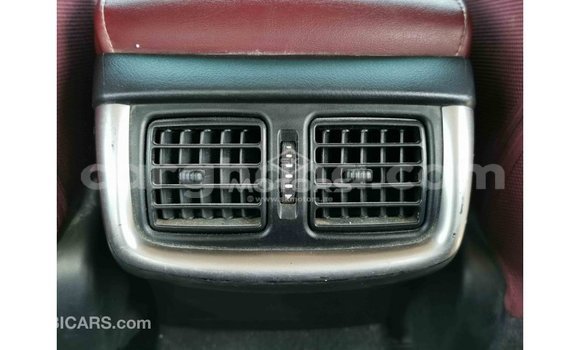 Buy Import Toyota Hilux White Car in Import - Dubai in Ashanti Buy Import Toyota Hilux White Car in Import - Dubai in Ashanti