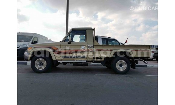 Buy Import Toyota Land Cruiser Beige Car in Import - Dubai in Ashanti Buy Import Toyota Land Cruiser Beige Car in Import - Dubai in Ashanti