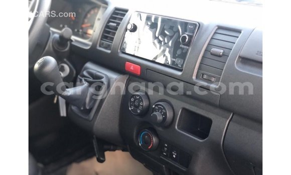 Ra Imported Toyota Hiace funfun Ọkọ̀ in Import - Dubai ni Ashanti Ra Imported Toyota Hiace funfun Ọkọ̀ in Import - Dubai ni Ashanti