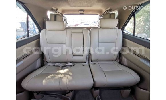 Ra Imported Toyota Fortuner funfun Ọkọ̀ in Import - Dubai ni Ashanti Ra Imported Toyota Fortuner funfun Ọkọ̀ in Import - Dubai ni Ashanti