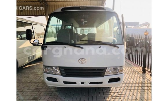 Ra Imported Toyota Coaster funfun Ọkọ̀ in Import - Dubai ni Ashanti Ra Imported Toyota Coaster funfun Ọkọ̀ in Import - Dubai ni Ashanti