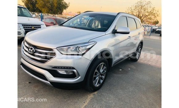 Buy Import Hyundai Santa Fe Other Car in Import - Dubai in Ashanti Buy Import Hyundai Santa Fe Other Car in Import - Dubai in Ashanti
