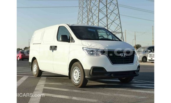 Buy Import Hyundai Cargo White Car in Import - Dubai in Ashanti Buy Import Hyundai Cargo White Car in Import - Dubai in Ashanti