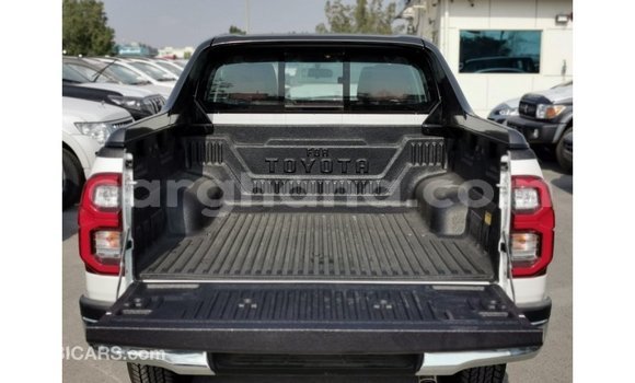 Ra Imported Toyota Hilux funfun Ọkọ̀ in Import - Dubai ni Ashanti Ra Imported Toyota Hilux funfun Ọkọ̀ in Import - Dubai ni Ashanti