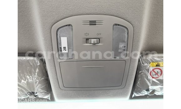 Sayi Imported Toyota Hilux White Mota in Import - Dubai a Ashanti Sayi Imported Toyota Hilux White Mota in Import - Dubai a Ashanti