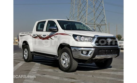 Ra Imported Toyota Hilux funfun Ọkọ̀ in Import - Dubai ni Ashanti Ra Imported Toyota Hilux funfun Ọkọ̀ in Import - Dubai ni Ashanti