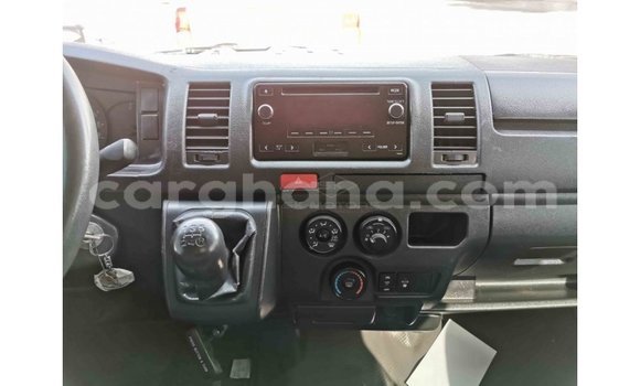 Ra Imported Toyota Hiace funfun Ọkọ̀ in Import - Dubai ni Ashanti Ra Imported Toyota Hiace funfun Ọkọ̀ in Import - Dubai ni Ashanti